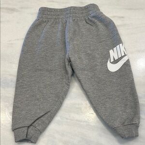 Nike Gray Kids Sweatpants 24 months
